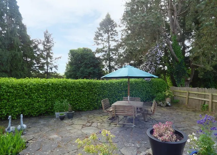 Maifield Nyaraló Mullennaglogh